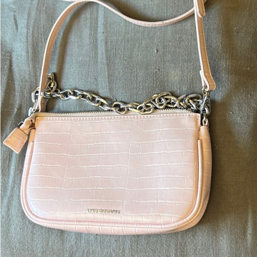 Elegant Light Pink Croc-Embossed Shoulder Bag